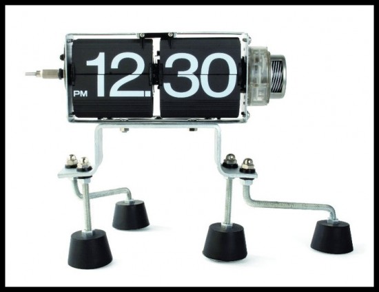 designers-japan-01 Flip Clock by Kikkerland