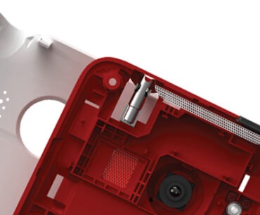 The Beautiful Plasticy Innards of the HTC Evo 4G