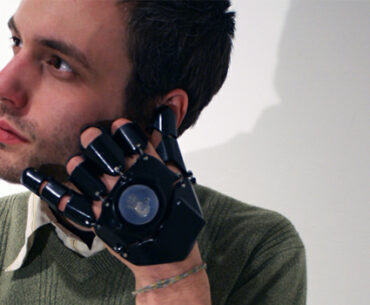 Hand Me My 3D Printed Finger Phone (and Make Your Own)