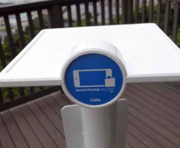 Every Scenic View Needs One of These Brilliant Selfie Smartphone Poles