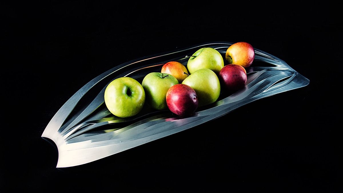 Hand-crafted Metal Vessel Design To Make Your Fruit Look Cool
