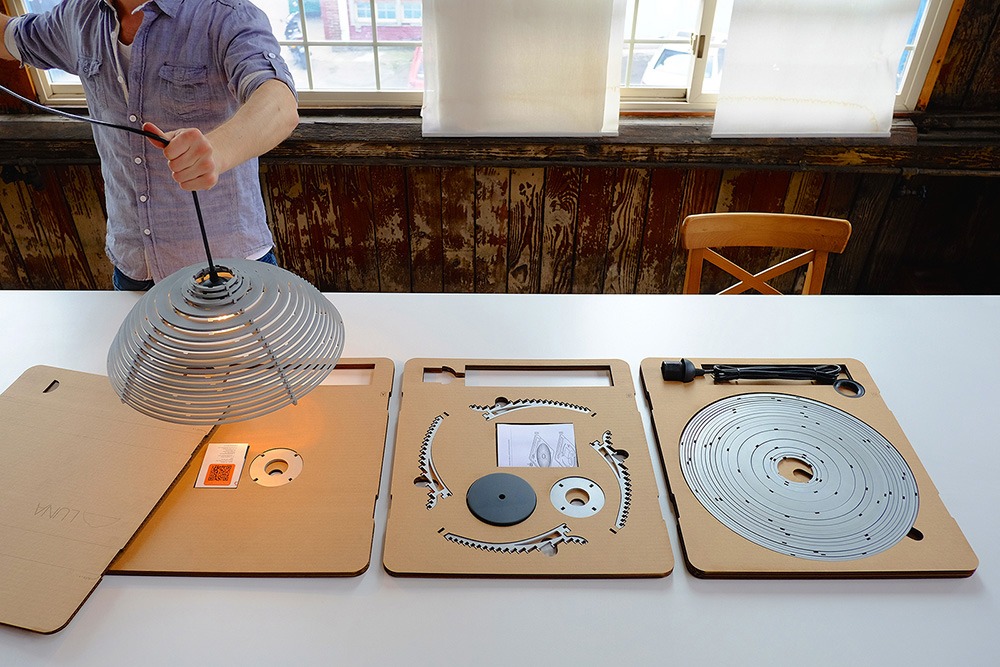 step-pack-lamp-solidsmack-02