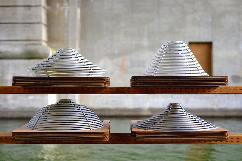 step-pack-lamp-solidsmack-04