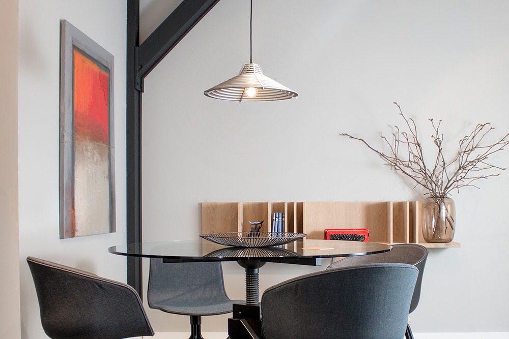 step-pack-lamp-solidsmack-08