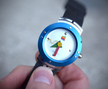 A Closer Look at the Original Apple Watch…Released in 1995