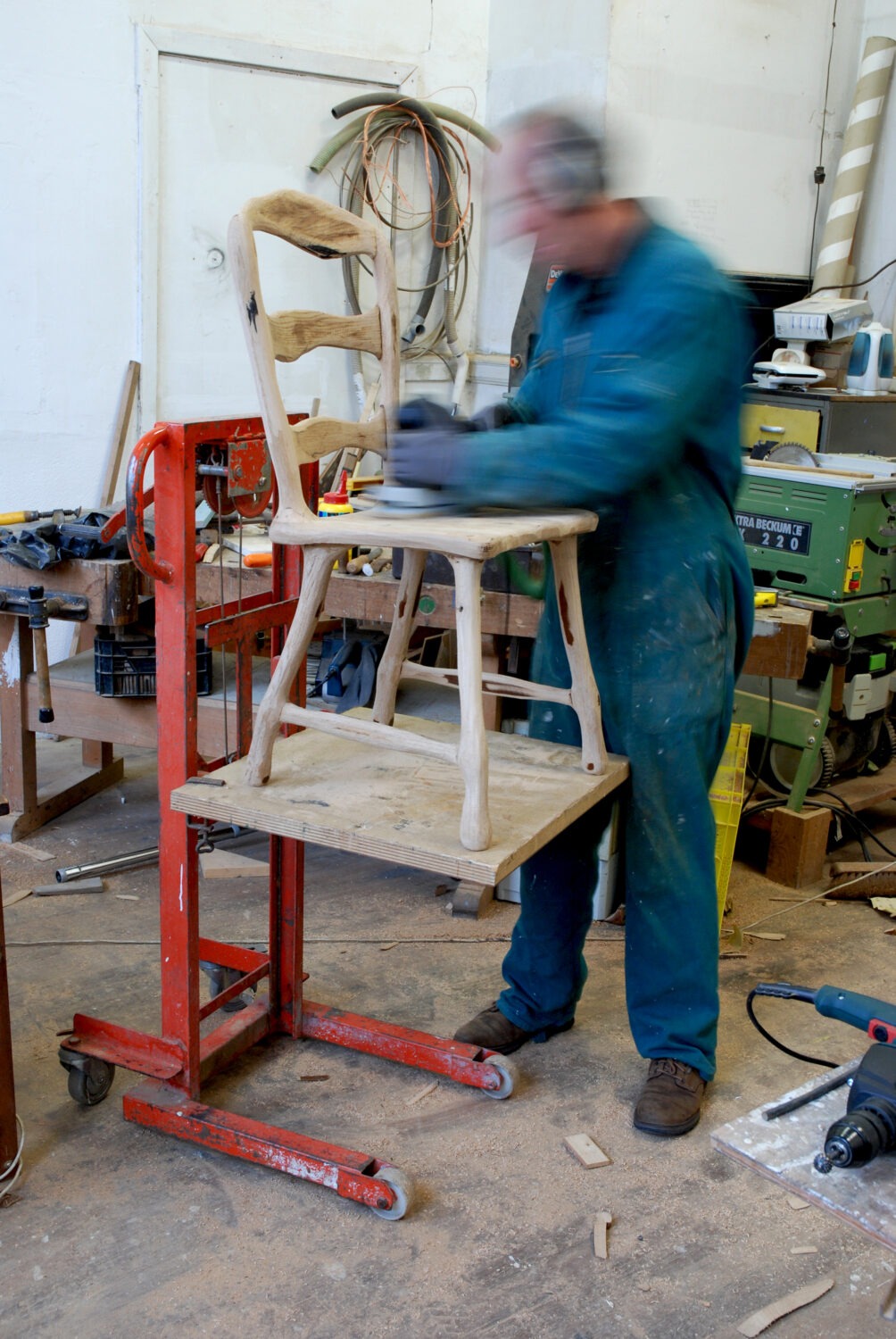 rick-koren-chair-solidsmack-02