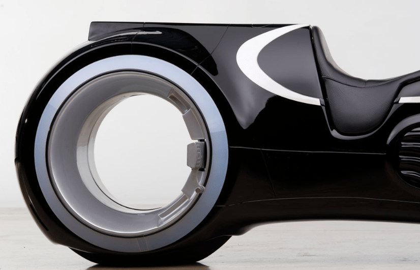 TRON-Light-Cycle-Daniel-Simon-SolidSmack-00001