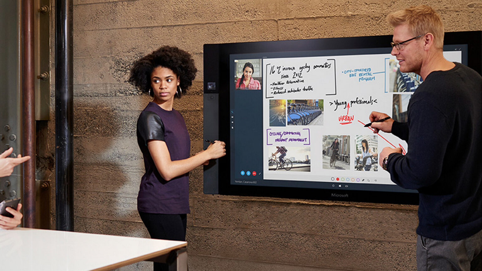 Microsoft’s Gigantic 4K 55- & 84-Inch Surface Hub Displays Will Arrive ...