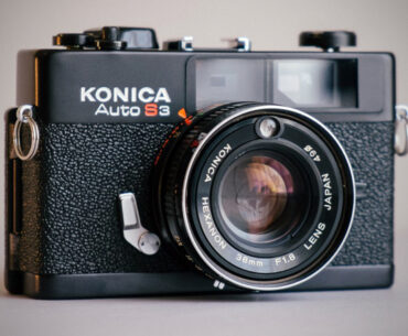 Young Design Engineer Converts a 1973 Konica Film Camera into Mirrorless Digital Camera