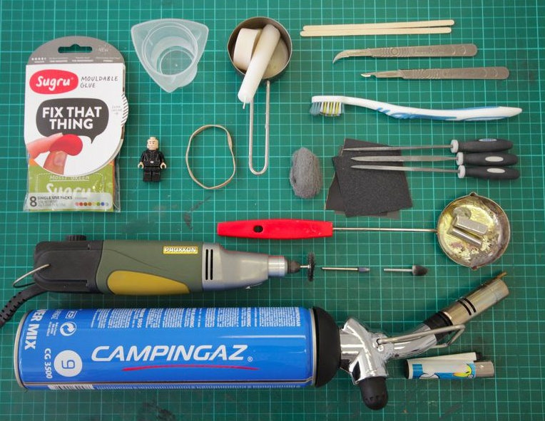 solidsmack-sugru-molds-00001