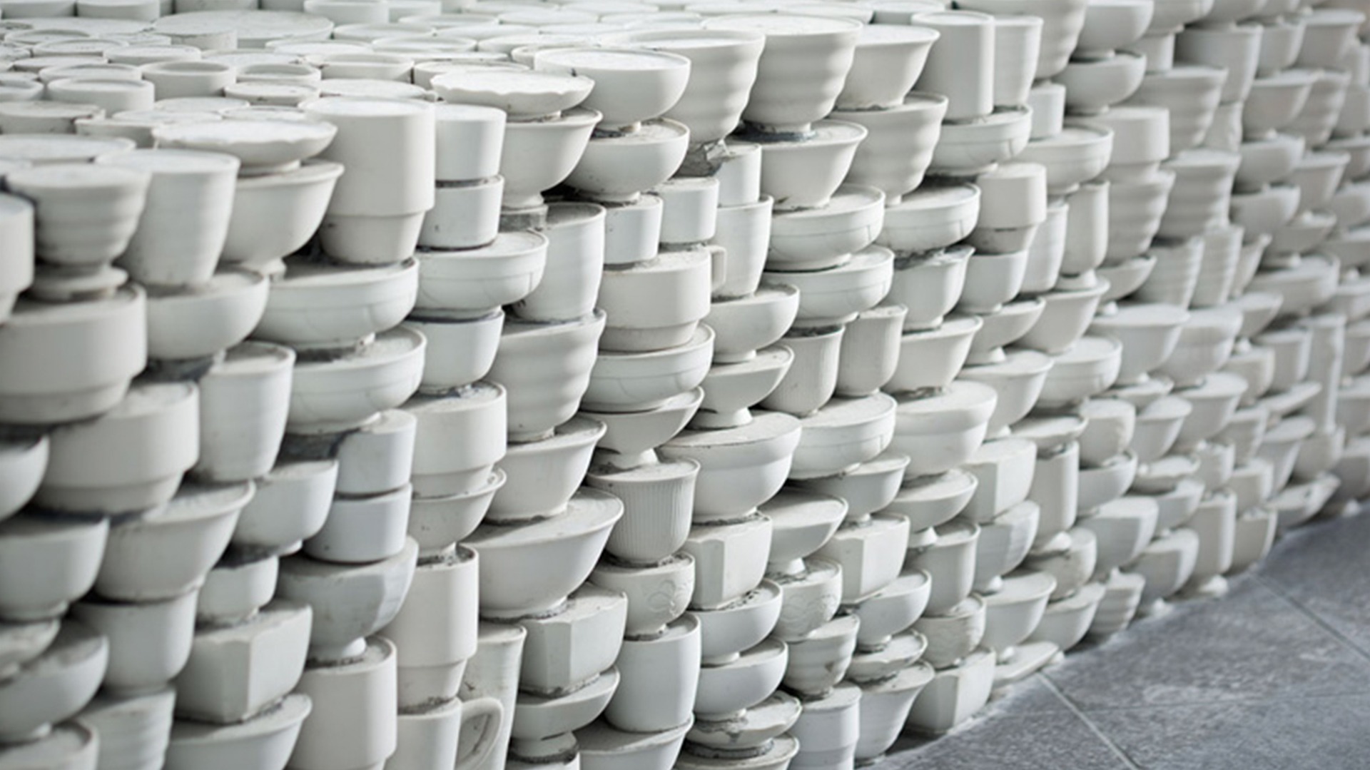 Extreme Upcycling | Yusuke Seki's Elevated Platform from Discarded Ceramic Tableware
