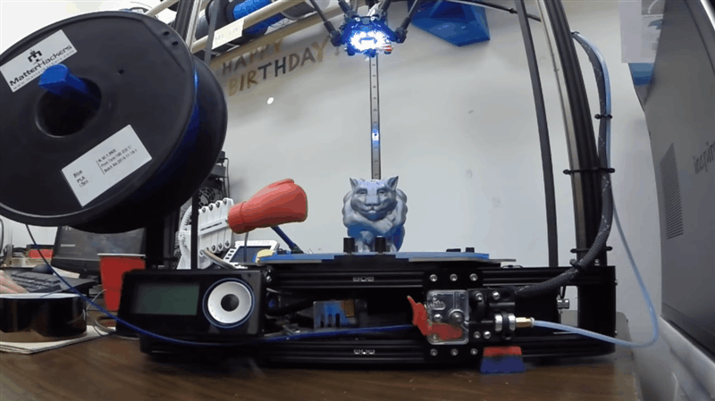This Automatic Print Ejector is a Real Knock Out for 3D Printers