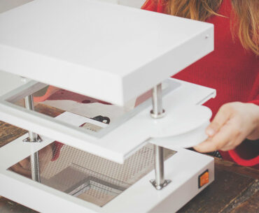 The $349 FormBox Brings All-in-One Vacuum Forming to Your Desktop