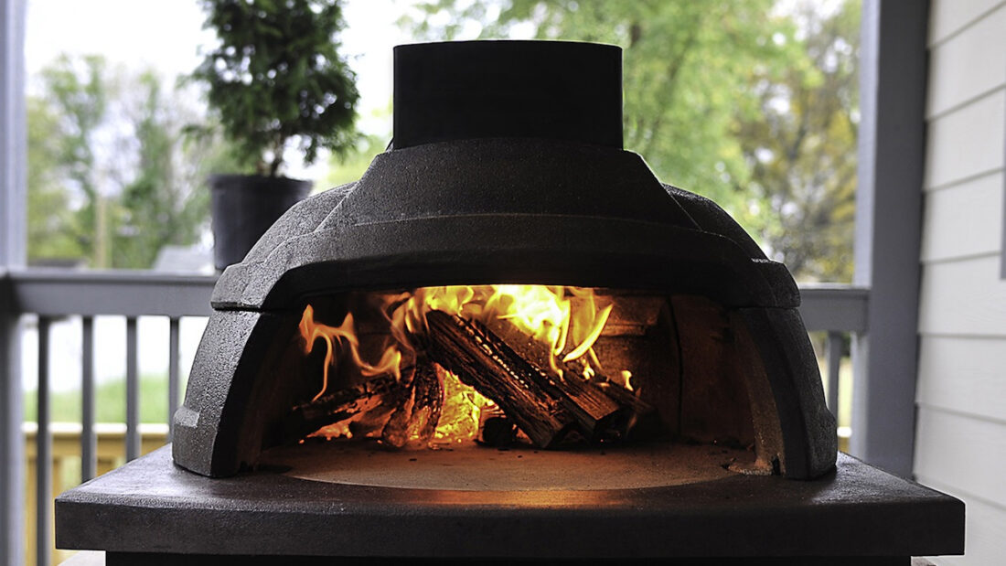 This Mobile Brick Oven Design Fits Your Standard Grill, Bakes Pizza