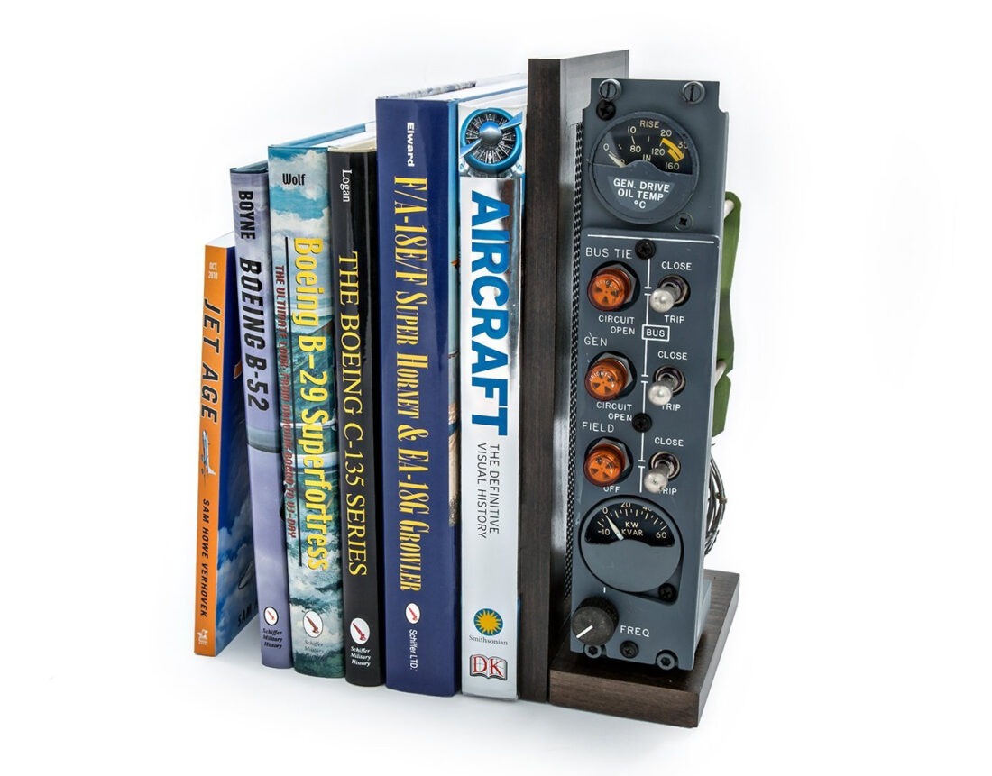 boeing-custom-hanger-recycled-furniture-04