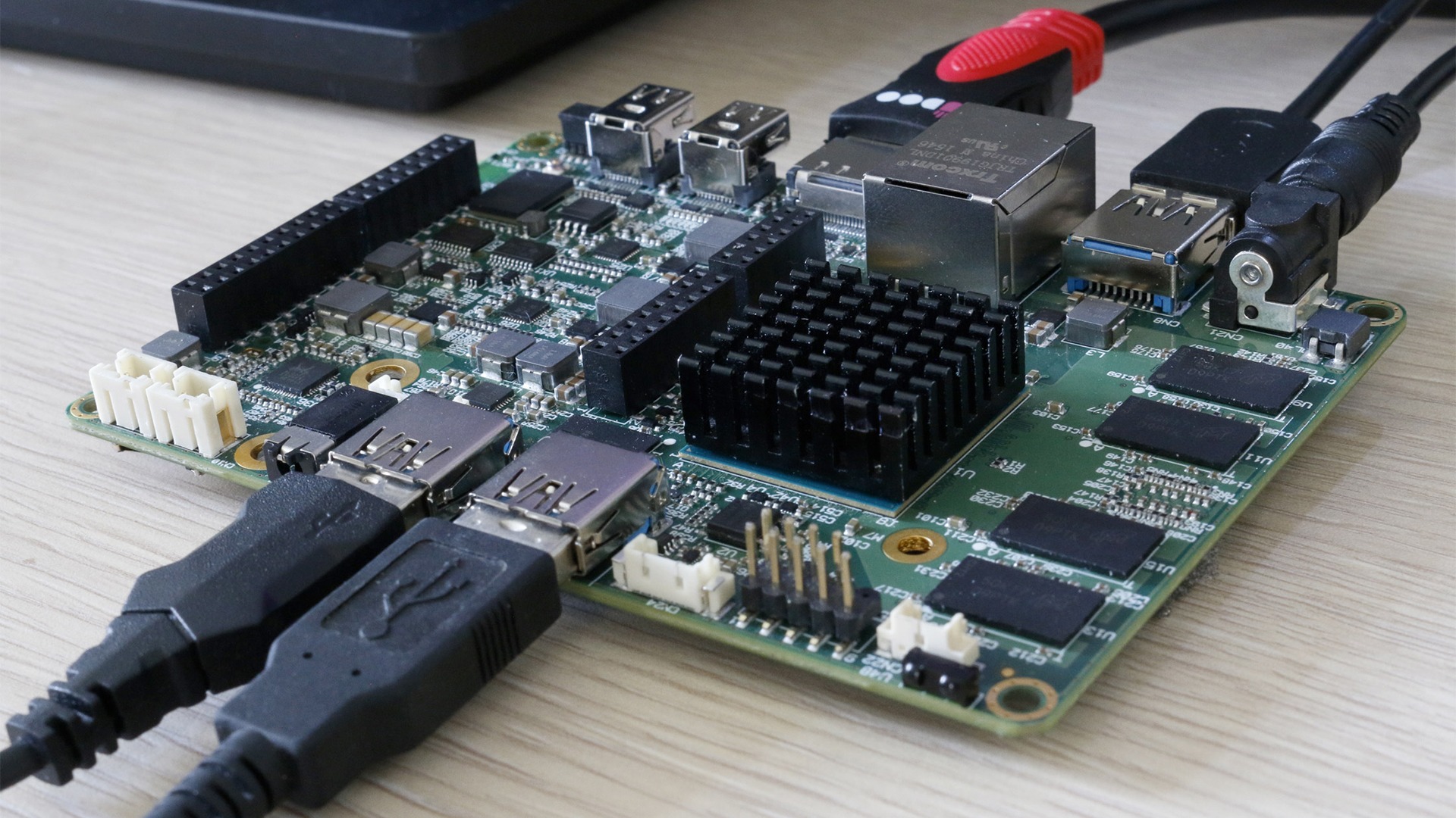 udoo-x86-sbc-dev-board-kickstarter