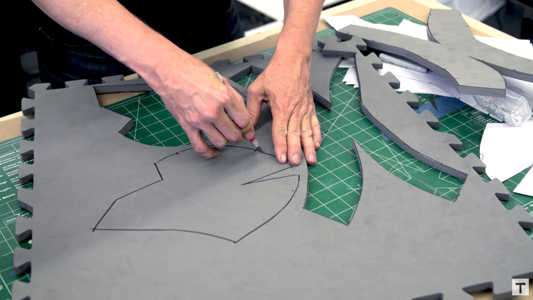 how-to-make-a-cosplay-helmet-foam-tested-03
