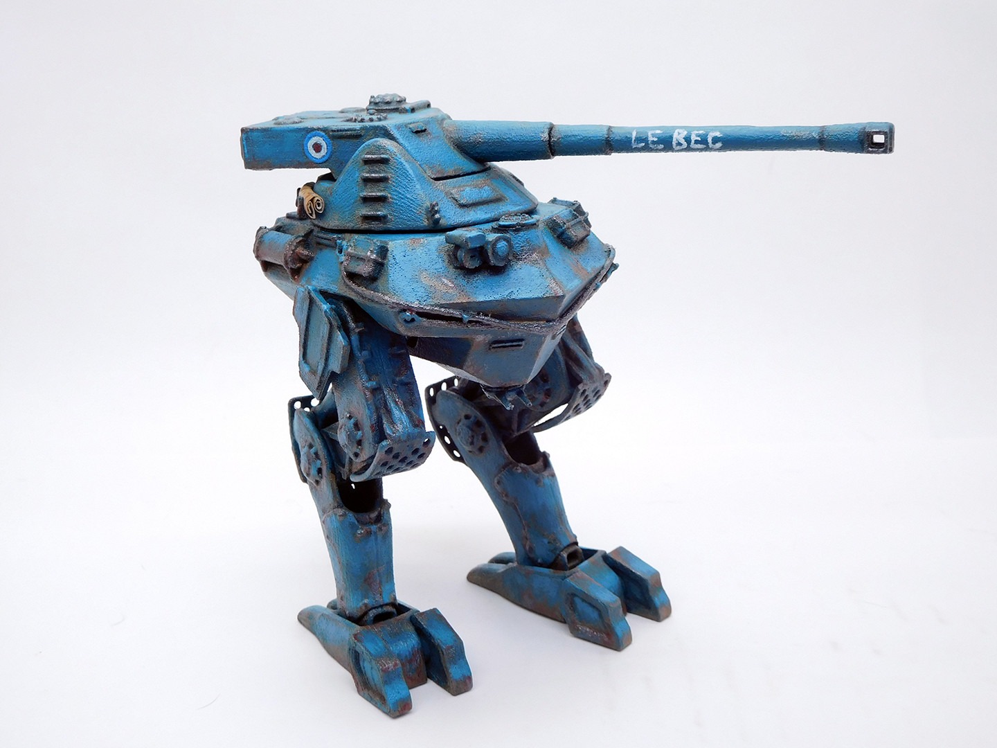 3D Printed Dieselpunk Models Merge Science Fiction And WWII 