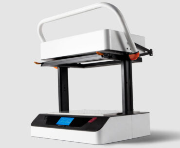 The Vaquform is the World’s First Digital Desktop Vacuum Former