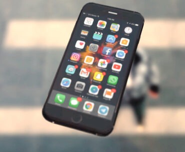 The ‘Eye’ iPhone Case Adds Android OS + 5″ Display