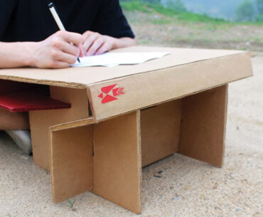 Letter Desk – ID Student’s Vision to Make Learning Easier for India’s Street Kids letter desk design cardboard desk india