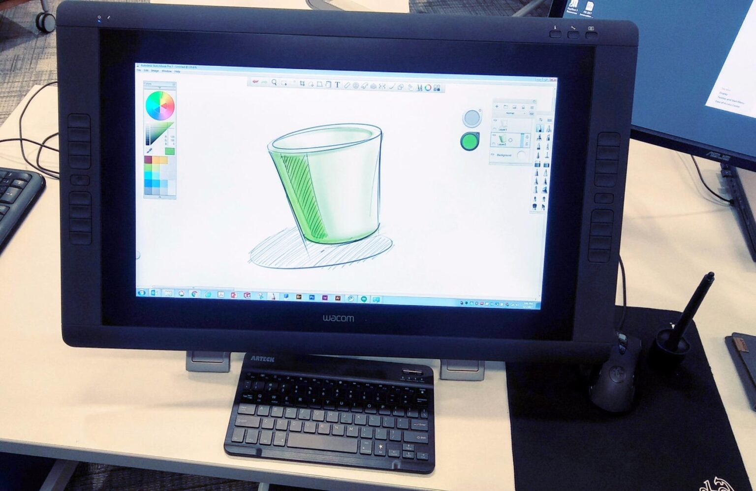 A Bluetooth Keyboard That Pairs Perfectly with a Tablet