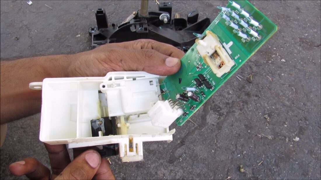 Get to Know the Ins and Outs of Your Vehicle’s Automatic Transmission Shifter