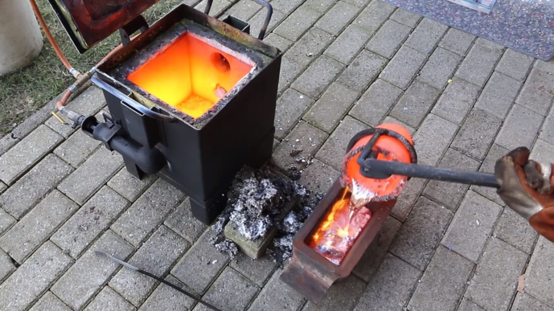 Watch 1 000 Soda Cans Melt Into Hefty Aluminum Ingots