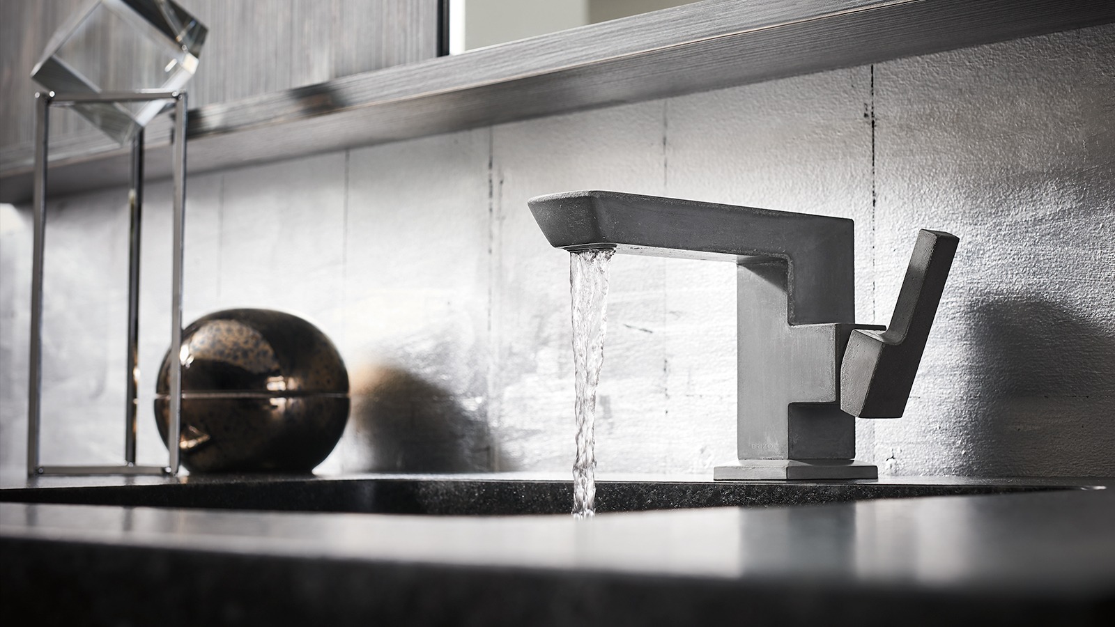 Brizo’s Vettis Concrete Faucet is a Brutalist-Inspired Piece of Brilliance Brizo Vettis Concrete faucet