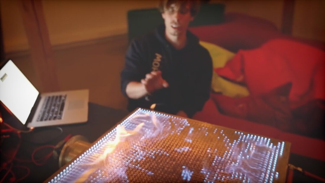 Ruben's Tube Pyrotable
