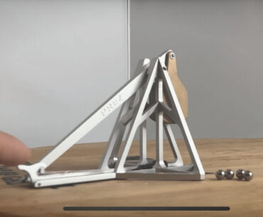 Desktop Catapult