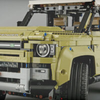 LEGO’s New Technic Land Rover Defender Features a Crazy-Sophisticated Gearbox