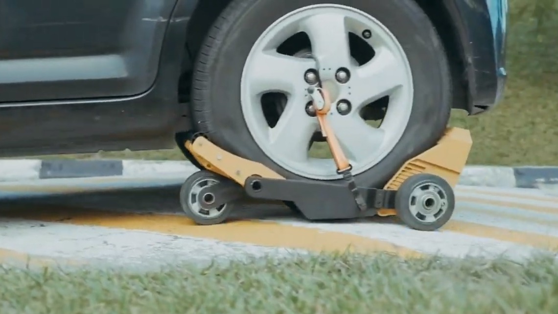 Could This Flat Tire Solution Be Designed Into Cars?