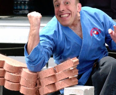 SOLIDWORKS Tips, Tricks, and Smacks (By Dan): Mid Plane Design Method