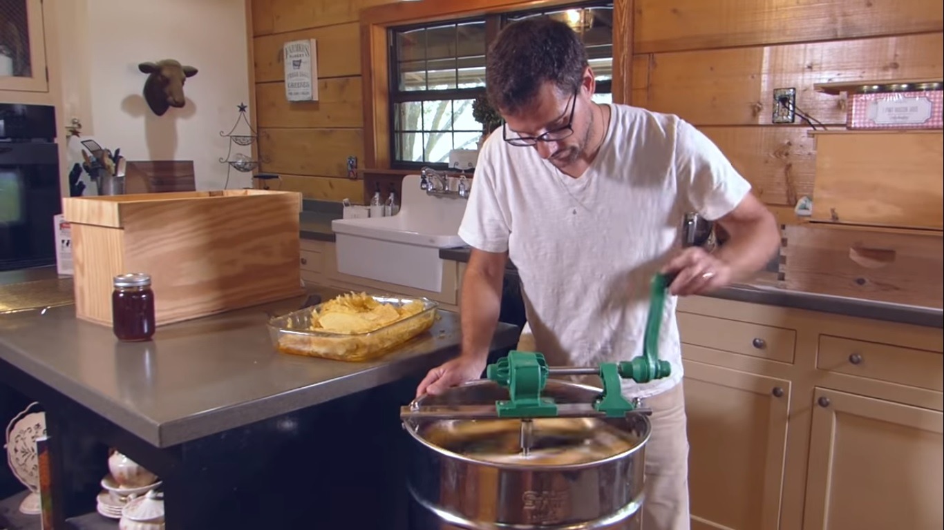 Watch How Honey and Wax are Extracted From Honeycombs honey extractor