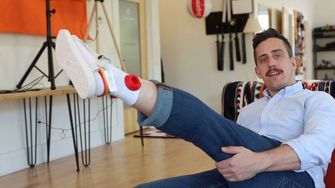 airtag socks