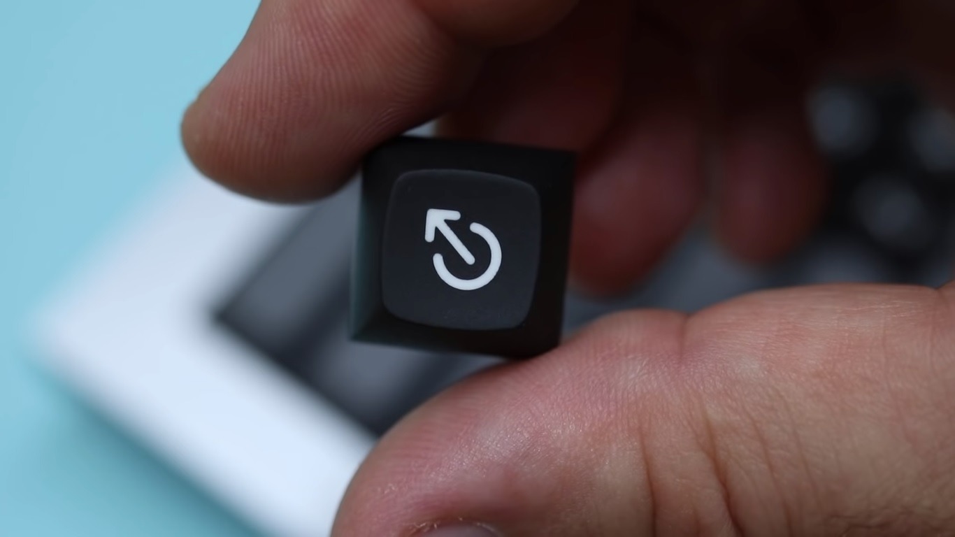 Take a Gander at How New Keycaps Are Made keymacs keycap making