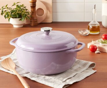 The Best Lodge Dutch Oven for Convenient & Flexible Cooking