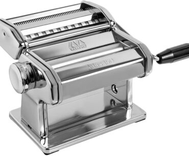 MARCATO Atlas 150: The Pasta Maker for Meticulous Cooks