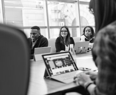 How to make the most out of the IT consulting session? people sitting at the table