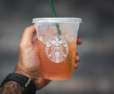 How to Put Logo on Plastic Cups Note?