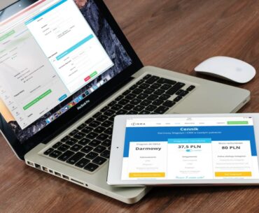 Tips for Improving Your Next e-Commerce Site Ipad on Macbook Pro Beside Apple Magic Mouse