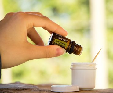 Biophotonic glass: The best choice for essential oil bottles