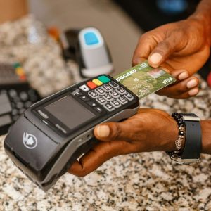 7 Ways a PoS terminal with built-in reporting helps retailers make faster decisions