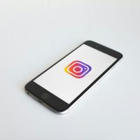 Instagram logo in space gray iPhone 6