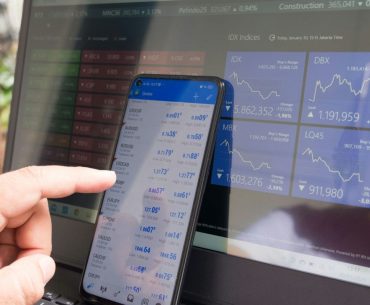 black android smartphone turned on screen